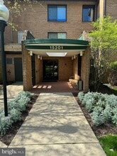 Building Photo - 15201 Elkridge Way