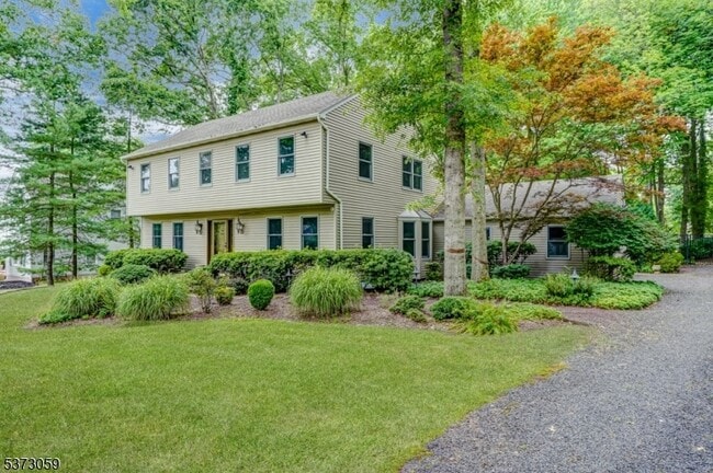 Building Photo - 833 Carnoustie Dr
