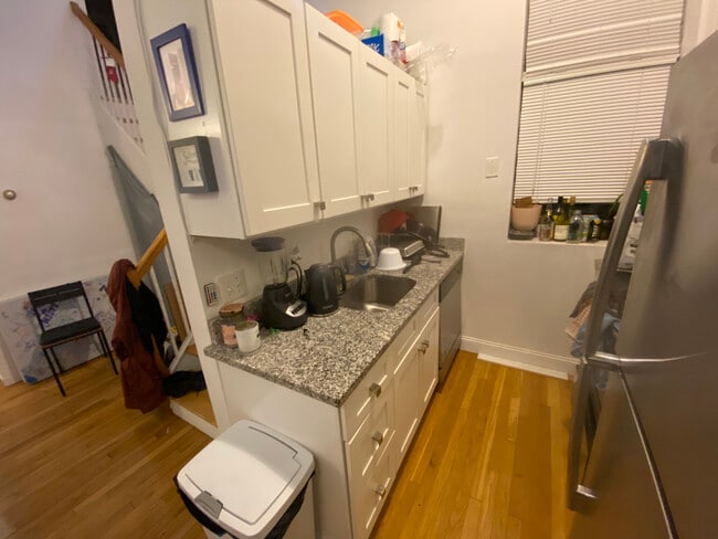 Building Photo - 168 Northampton St