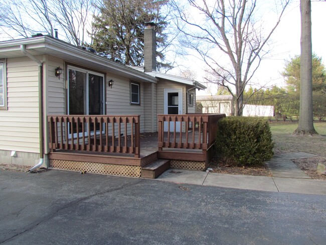 Building Photo - 4601 Weckerly Rd