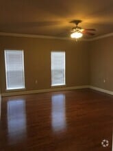 Building Photo - 305 Penny Ln