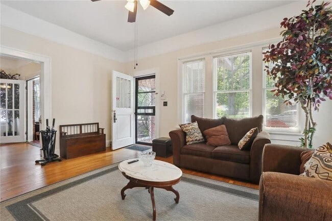 Building Photo - 203 Winter Ave