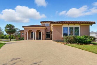 Building Photo - 914 Quintana Roo Pl