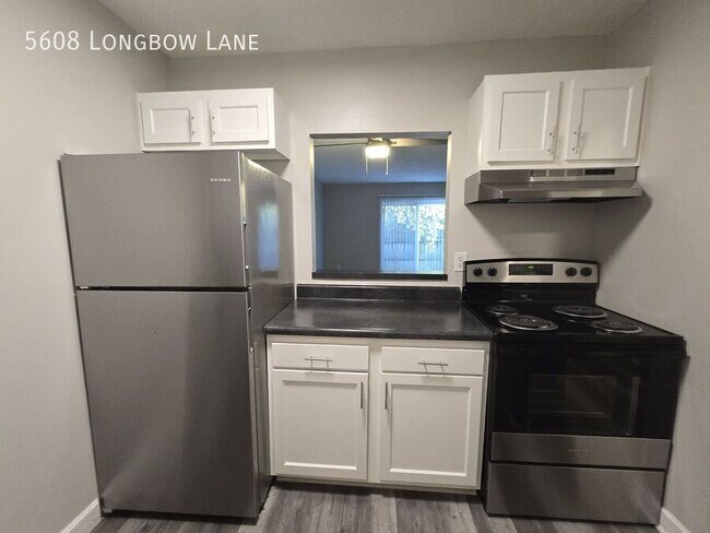 Building Photo - 5608 Longbow Ln