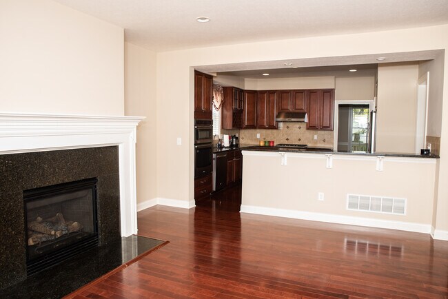 Foto del edificio - 5036 Blackstone Edge Dr