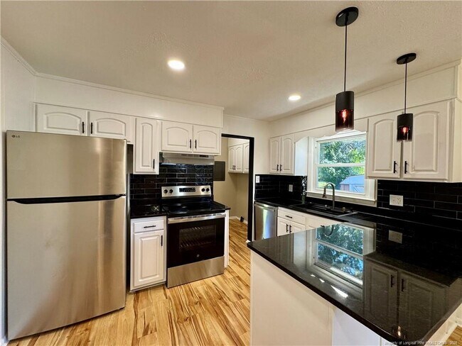 Building Photo - 1089 Torrey Dr