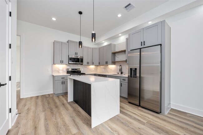 Foto del edificio - 4533 Larkspur St