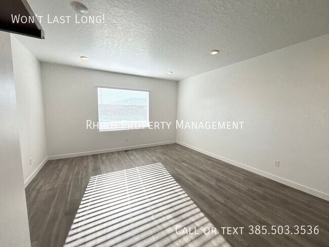 Foto del edificio - 1092 E Vessel Ct