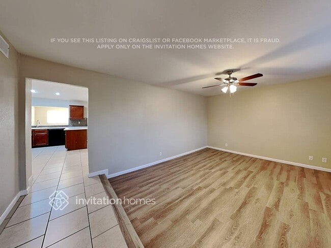 Building Photo - 2412 S Cottonwood Dr