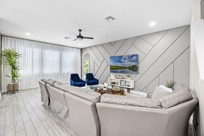 Foto del edificio - Beautiful 5-Bedroom Rental Home Available ...