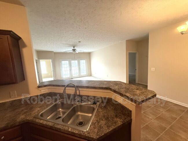 Foto del edificio - 9400 Clubview Dr