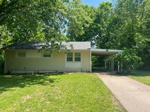 Building Photo - 127 Ben Nevis Rd