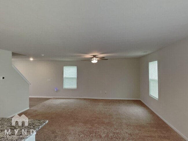 Foto del edificio - 3322 Brighton Dr