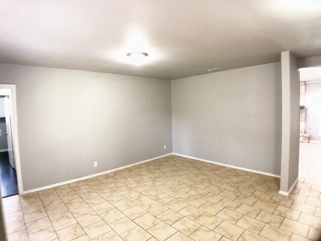 Building Photo - 13719 Briarmeadow St
