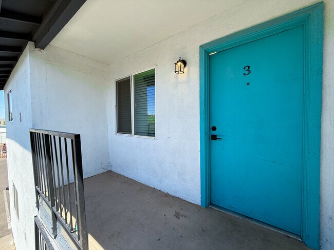 Foto del edificio - 719 N 12th Ave