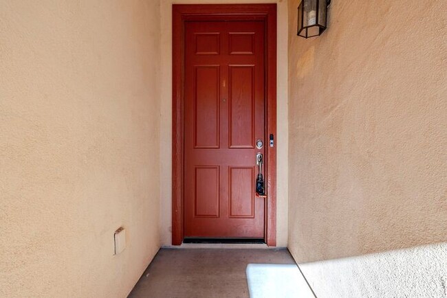 Building Photo - Spacious Elegance in Rancho Sahuarita’s Ga...