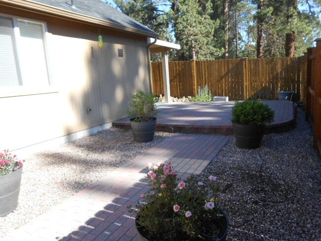 Building Photo - 20318 Knightsbridge Pl