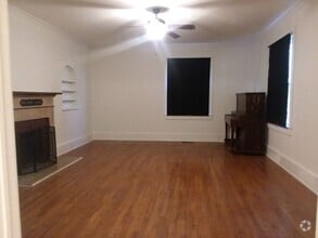 Building Photo - 312 Park View Cir