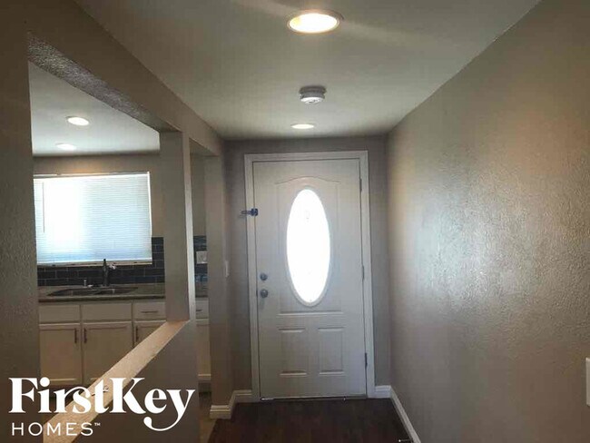 Building Photo - 3644 San Pascual Ave