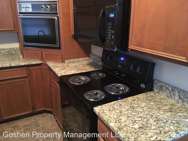 Foto del edificio - 2 br, 1 bath House - 130 E 86th St S