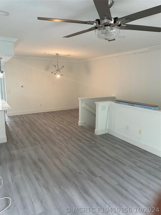 Foto del edificio - 5840 W Sample Rd