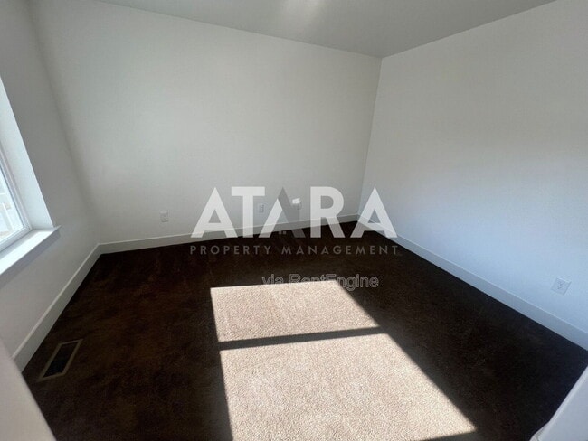 Foto del edificio - 1788 W Fall Brook Dr