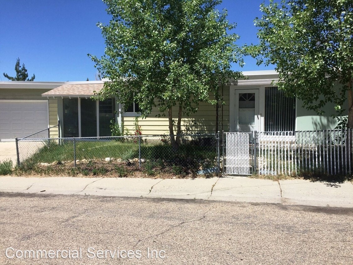 2 br, 1 bath House 1242 E. 7th House Rental in Casper, WY