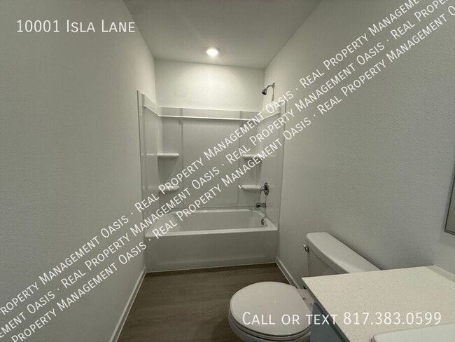 Building Photo - 10001 Isla Ln