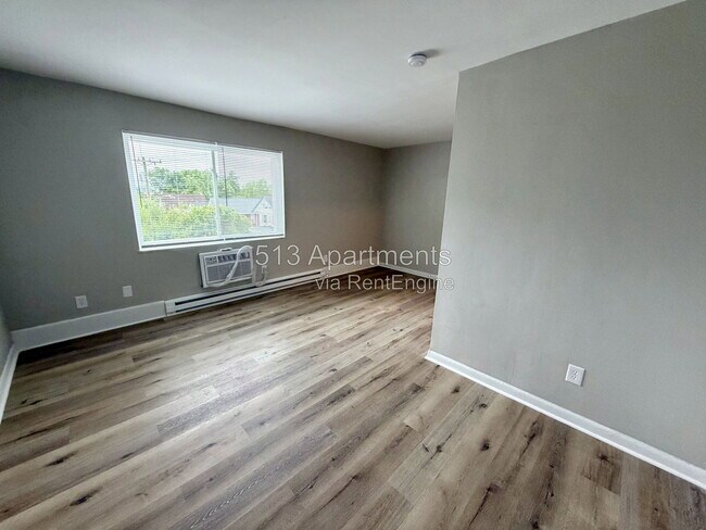 Foto del edificio - 5146 Carthage Ave