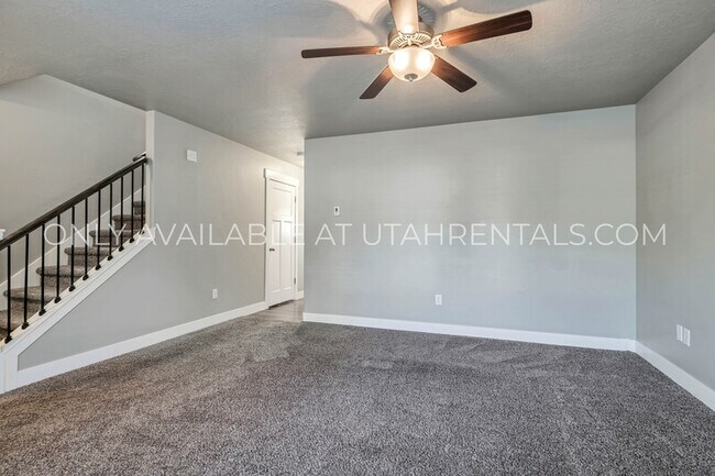 Building Photo - 1115 Independence Ave