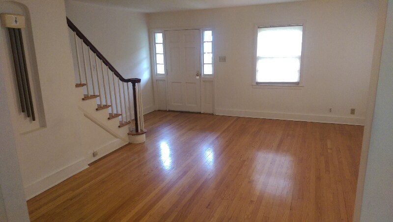 Primary Photo - 29 Jackson St