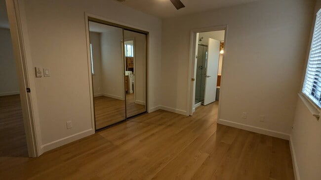 Building Photo - 16395 E La Chiquita Ave