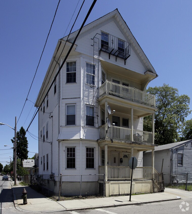 Building Photo - 50 Burnside St