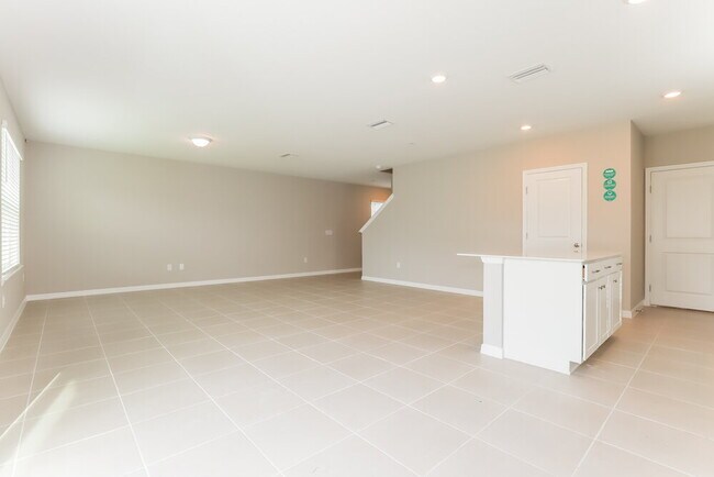 Building Photo - 2164 Tehama Ct