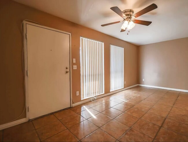 Foto del edificio - 2221 W Bonanza Rd