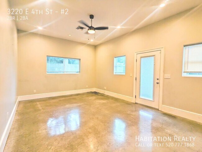 Building Photo - 3220 E 4th St