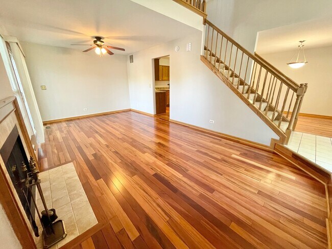 Building Photo - 636 Stone Brook Ct