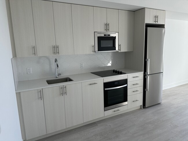 Photo du bâtiment - Contemporary Studio Apartment for Rent in Oshawa