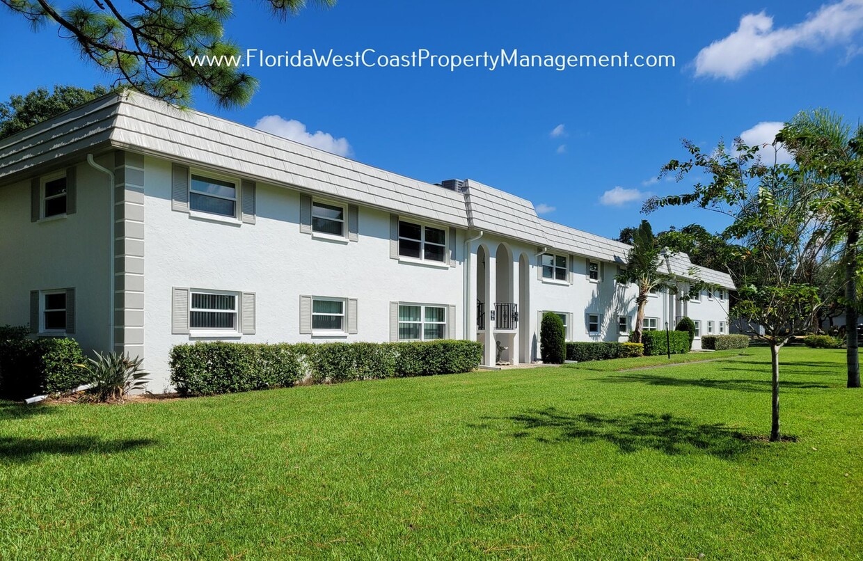 Primary Photo - 1 BEDROOM CONDO! SUPER LOCATION TO SIESTA ...