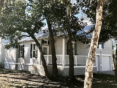 Building Photo - 14 Sally Ln