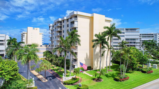 Foto del edificio - 3540 S Ocean Blvd