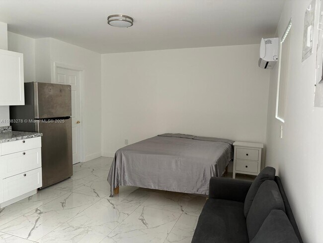 Foto del edificio - 2347 NW 107th Ave