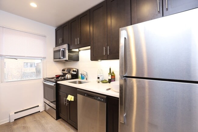 Building Photo - 520 Aldine