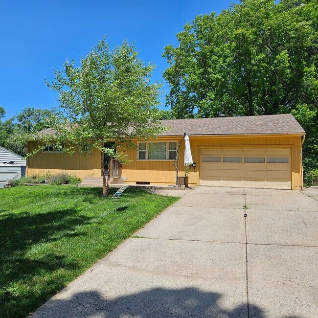 Foto del edificio - 7406 Elm Ave