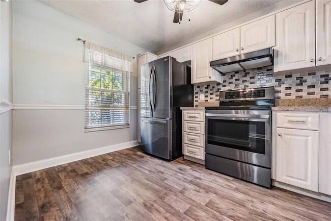 Building Photo - 364 Gloucester St