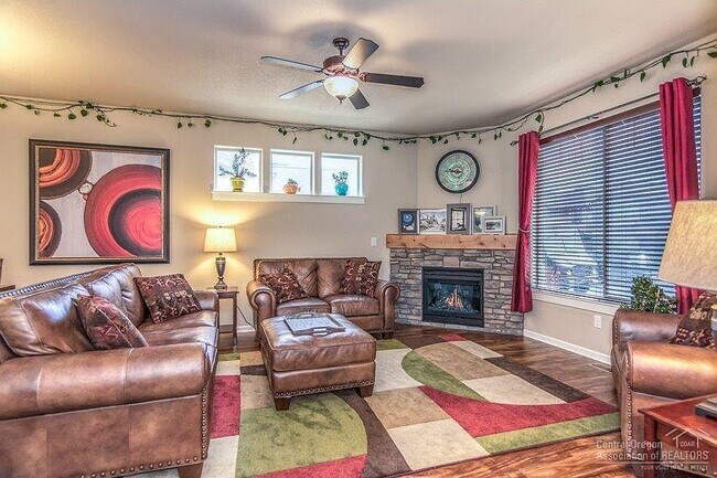 Foto del edificio - 20758 NE Sierra Dr