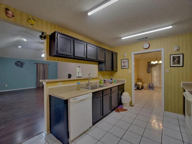 Building Photo - 2318 Crystal Creek Ln