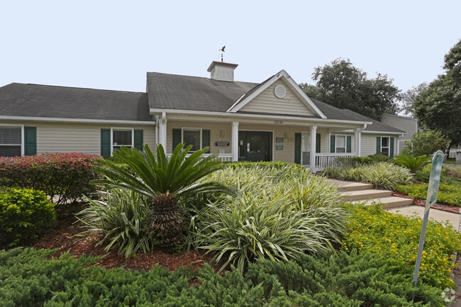 Building Photo - Timberwood Trace