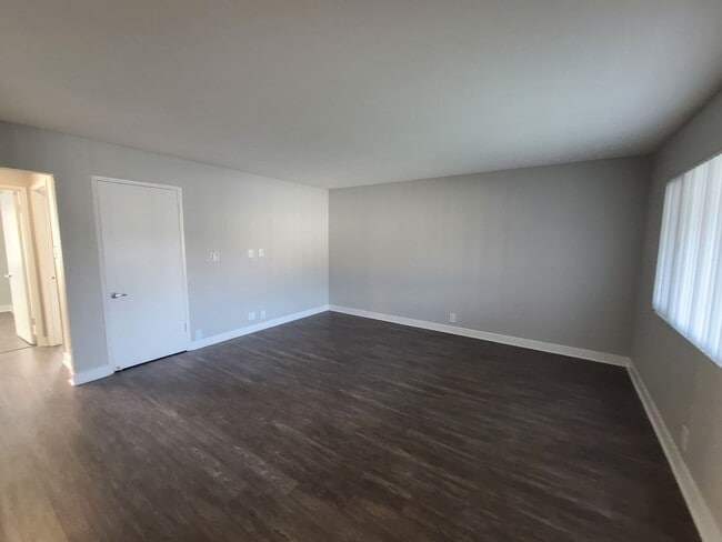 Interior Photo - The Circle Apartments At Long Beach