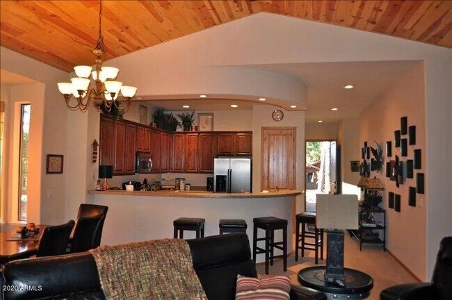 Building Photo - 2721 Snowberry Loop